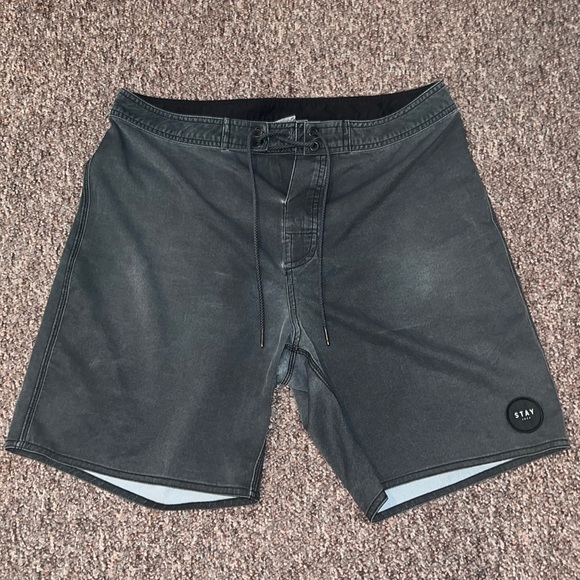 Board shorts - Picture 1 of 3